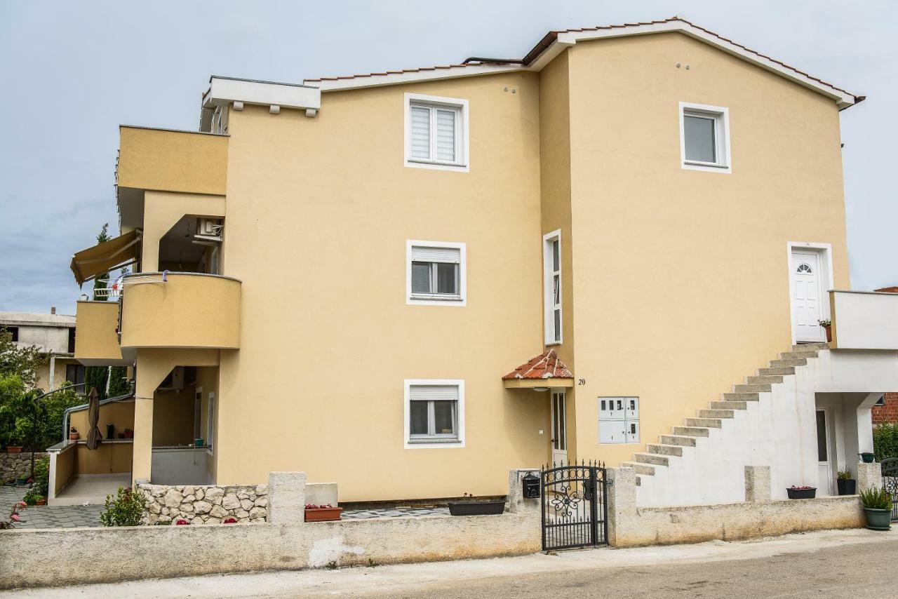 Apartman Nina Apartment Zadar Bagian luar foto