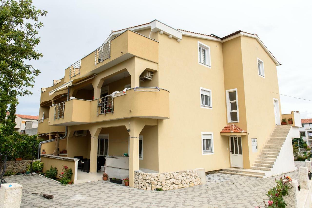 Apartman Nina Apartment Zadar Bagian luar foto